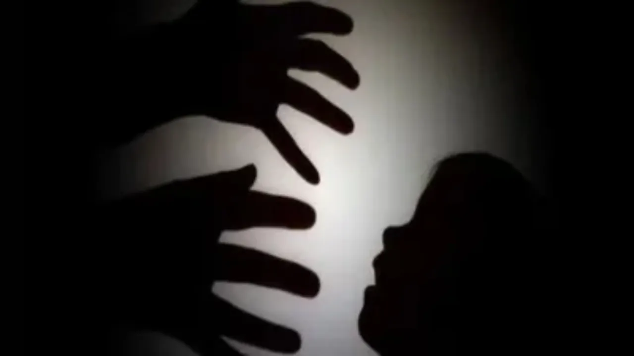 बलिया: बच्ची से बलात्कार के आरोप में 12 वर्षीय लड़के पर मुकदमा, पुलिस ने हिरासत में लिया 