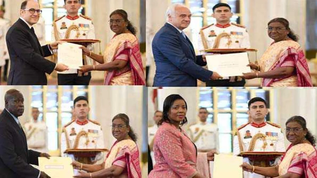 सूडान और स्पेन समेत 4 देशों के राजदूतों ने राष्ट्रपति द्रौपदी मुर्मू को सौंपे परिचय पत्र 