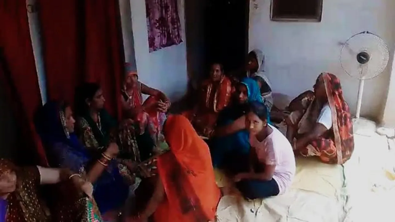 बहराइच: करंट लगने से अधेड़ की मौत, महिला समेत दो घायल