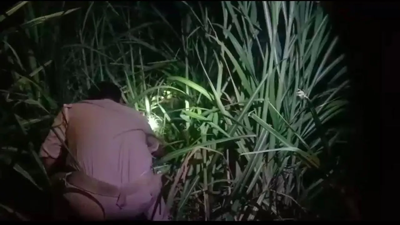 दुस्साहस: मां के सामने बेटी से किया गैंग रेप, विरोध पर बेरहमी से पीटा, पुत्री को निर्वस्त्र देख सहम गया पिता