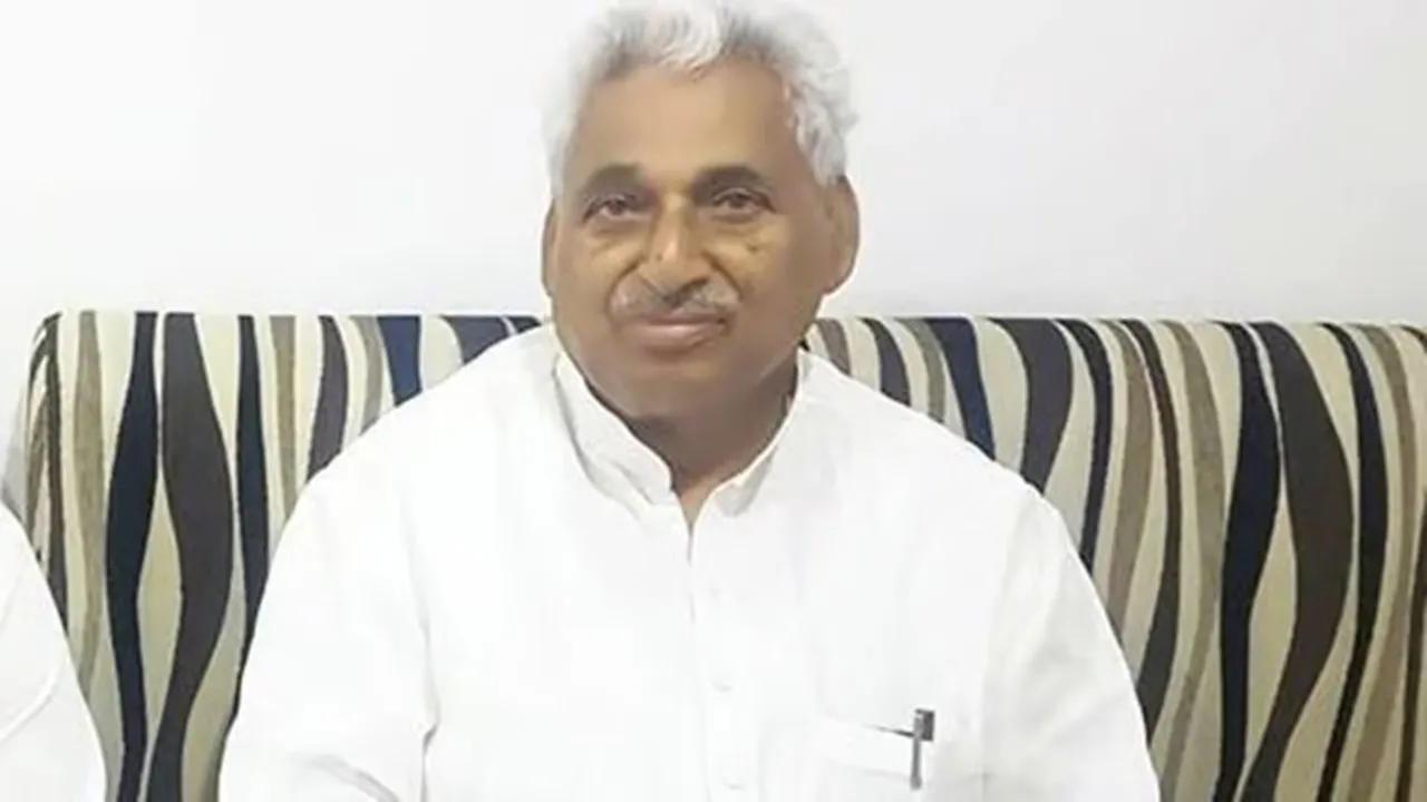 सत्र की शुरुआत से पहले केशव मौर्य से ‘भिड़े’ नेता प्रतिपक्ष, कहा- डिप्टी सीएम के लिए मानसून ऑफर अभी भी है