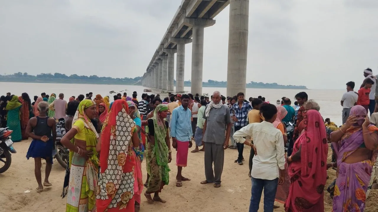 Chitrakoot News: यमुना नदी के तेज बहाव में गुम हो गईं ननद और भाभी...शादी की रस्म के लिए रिश्तेदारों के साथ गई थीं मऊ घाट
