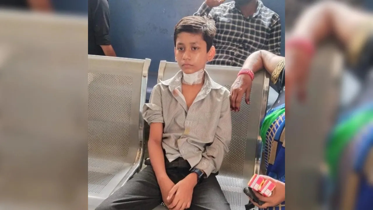 Auraiya: क्लास के दौरान छात्र की पेपर कटर से कटी गर्दन; परिजनों ने स्कूल प्रशासन को ठहराया जिम्मेदार