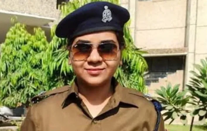 बरेली: भट्टा मालिक से दो लाख रुपये मांगने के आरोप में हटाई गईं सीओ मीरगंज