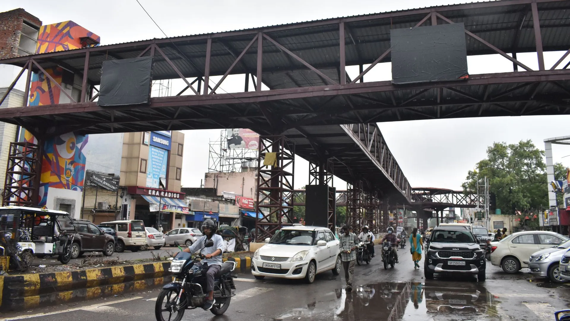 बरेली: पार्किंग की थी जरूरत मगर स्काईवॉक पर खर्च कर डाले 10 करोड़