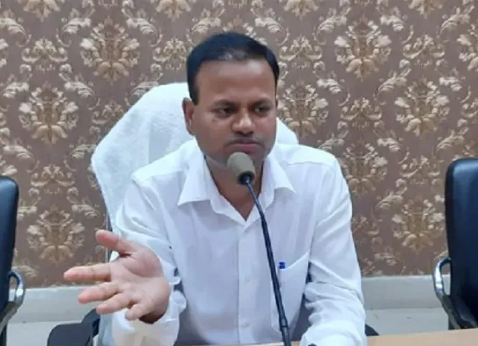 बरेली: कांवड़ यात्रा और मोहर्रम में माहौल बिगाड़ा तो होगी सख्त कार्रवाई, संवेदनशील इलाकों में लगेंगे सीसीटीवी कैमरे