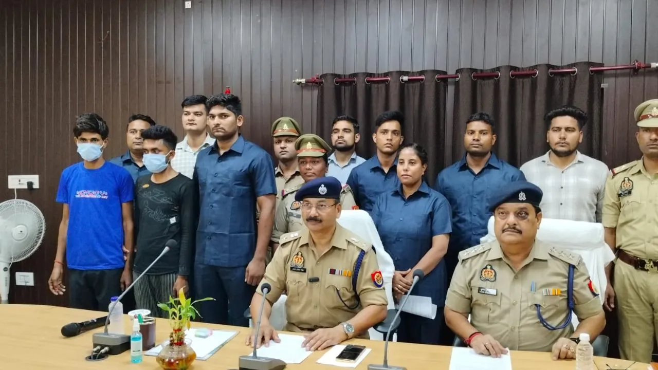 Fatehpur: ई-रिक्शा चुराते समय जाग जाने पर दोस्तों ने की थी मां-बेटे की हत्या...पुलिस ने दो आरोपी को किया गिरफ्तार