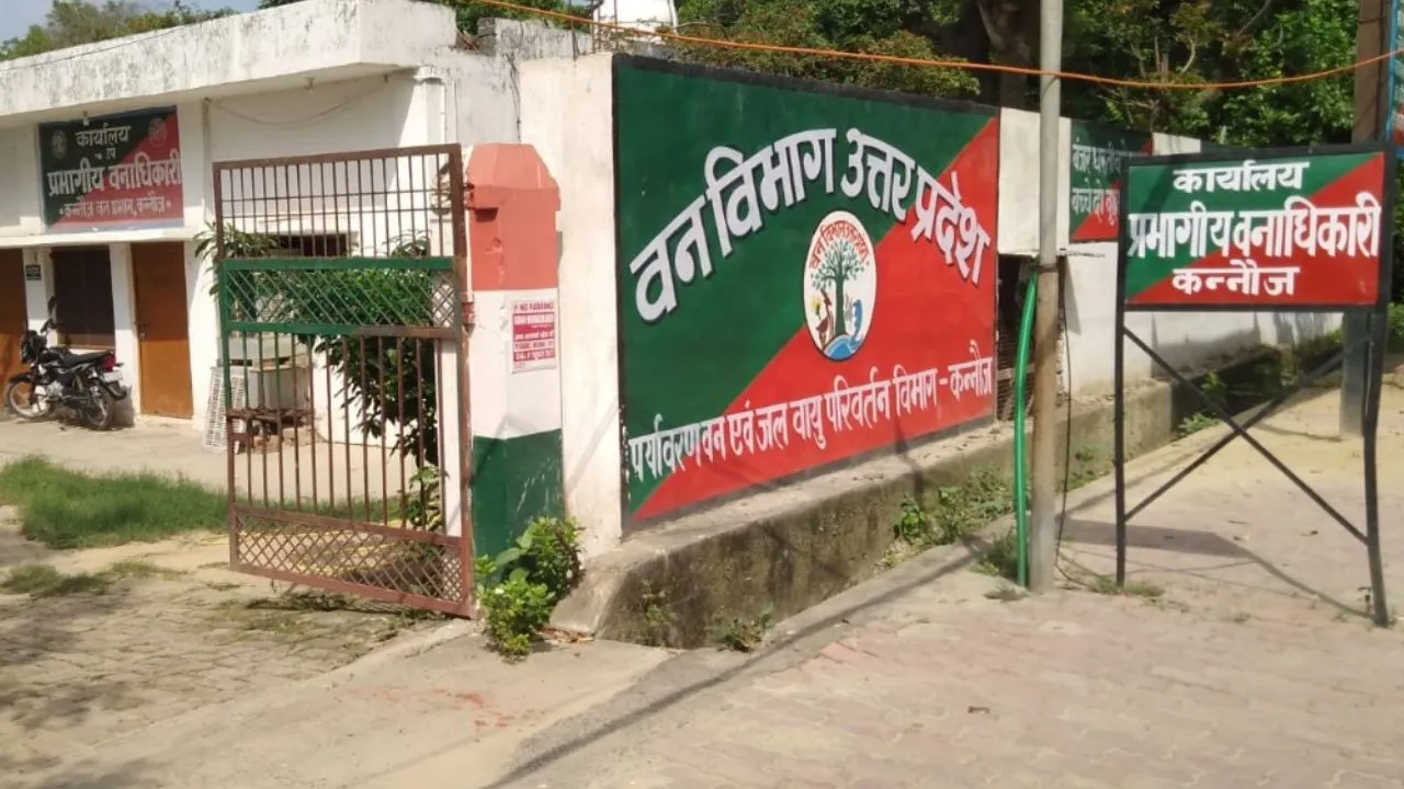 Kannauj में अभियान से वारे न्यारे: कमाई का जरिया बना पौधरोपण, सरकार को 21 लाख की चपत  
