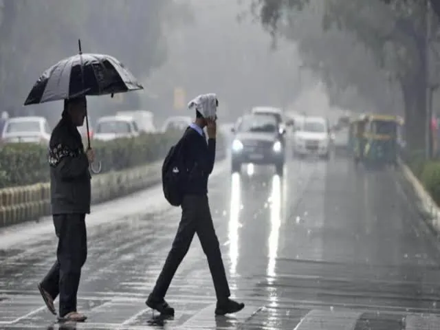 Kanpur: एक कोने में झमाझम बारिश तो दूसरे कोने में बौछार, बारिश का आंकड़ा मौसम वैज्ञानिकों को भी कर गया हैरान