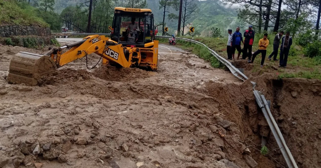 टनकपुर-चम्पावत राष्ट्रीय राजमार्ग तीसरे दिन चार घंटे रहा बंद
