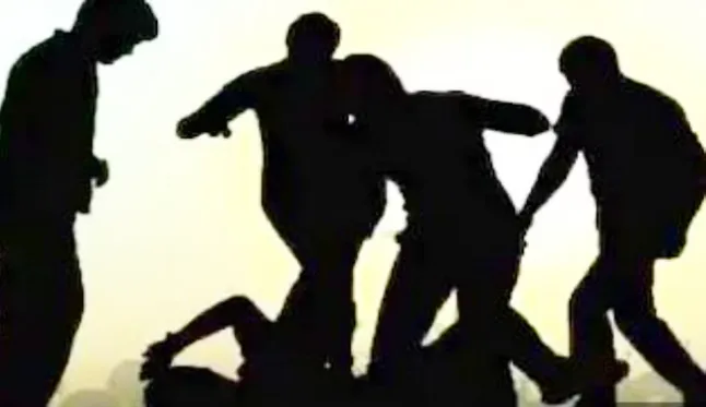 बदायूं: बच्चों के विवाद में जमकर चले लाठी-डंडे...इलाज के दौरान एक की मौत, आरोपी फरार