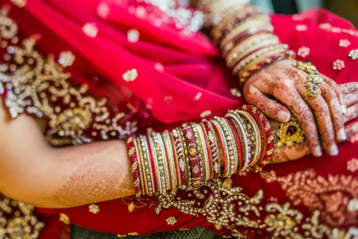 बरेली: चपरासी से लेखपाल बनते ही शादी से मुकरा दूल्हा...बारात का इंतजार करती रही दुल्हन