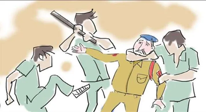 बरेली: पुलिस टीम पर हमला, महिला सिपाही समेत दो पुलिसकर्मी घायल