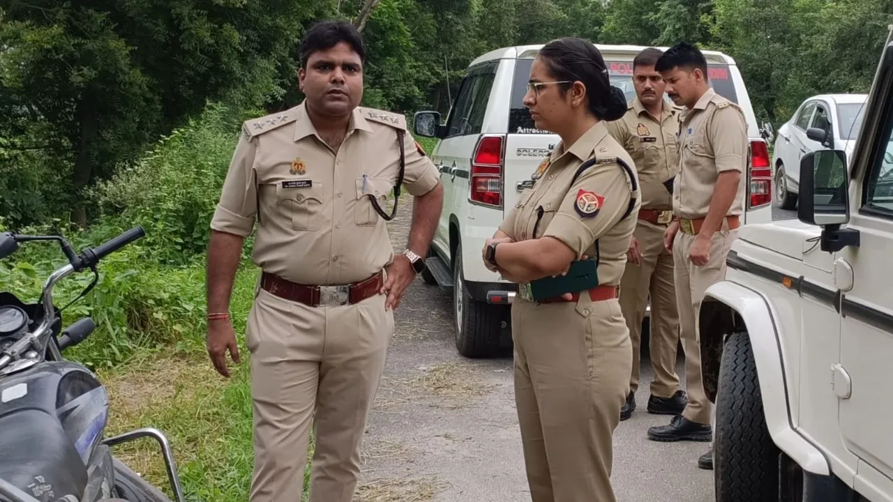Sambhal Crime: महिला के बाद अब पुरुष का पड़ा मिला शव...इलाके में फैली सनसनी, लगाए जा रहे ये कयास