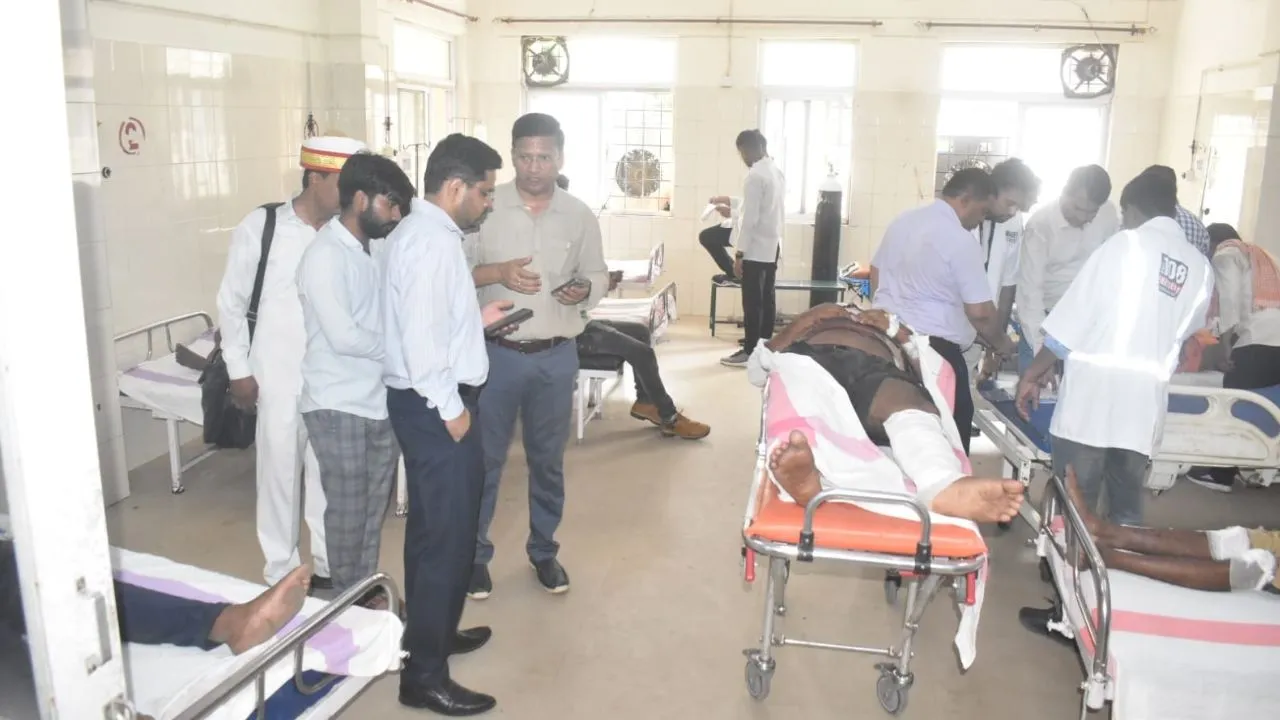 Unnao Accident: कोई घर से काम पर जा रहा था तो कोई लौट रहा था घर, बेटे के लिए गिफ्ट लाने का सुनील ने किया था वादा...खींच ले गई मौत 
