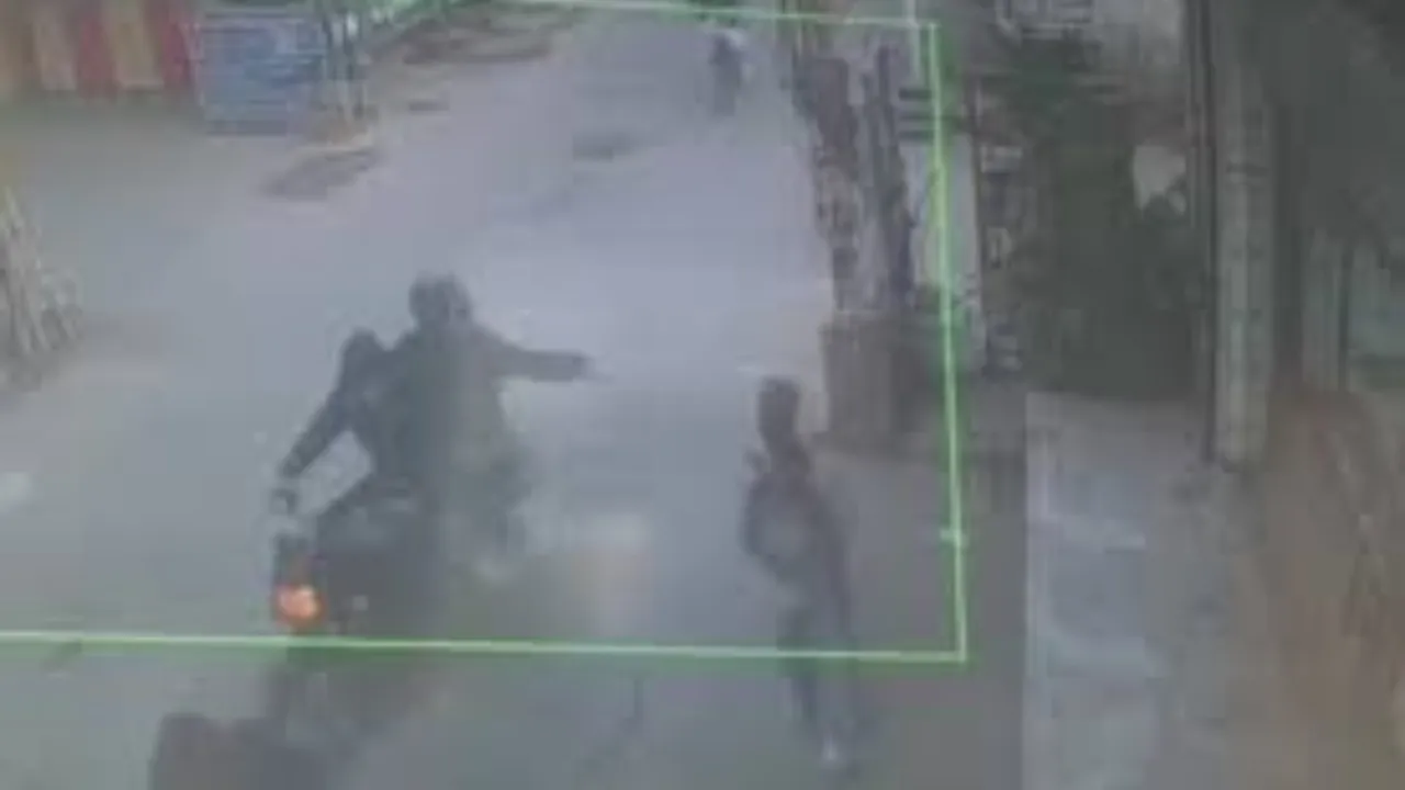 वारदातः नीट काउंसिलिंग के लिए भाई के साथ जा रही छात्रा पर फेंका एसिड