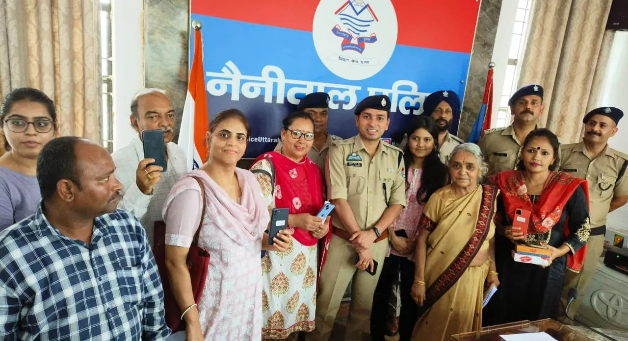 हल्द्वानी: 269 लोगों को खोए हुए मोबाइल लौटाए 