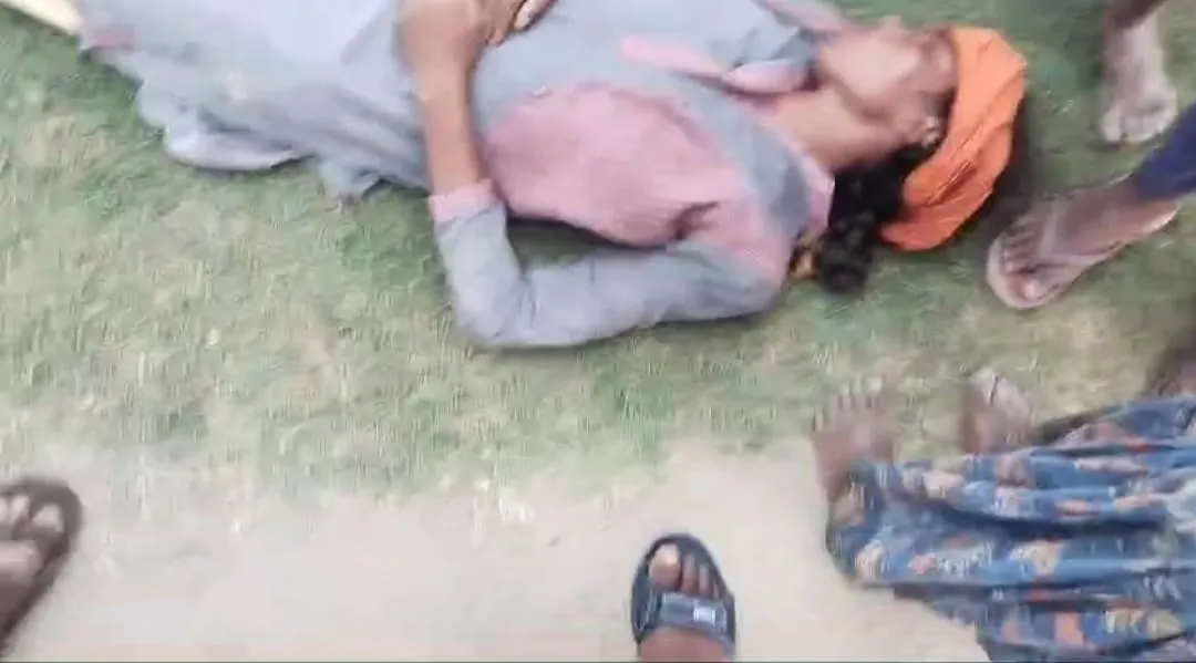 बहराइच: सड़क किनारे मांस काट रहे लोगों ने युवतियों पर किया हमला, एक गंभीर