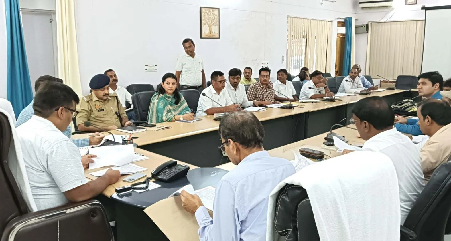 प्रतापगढ़:  छह अगस्त को होगा पंचायत उपचुनाव का मतदान, डीएम बोले- मतगणना पारदर्शी तरीके से करायें 