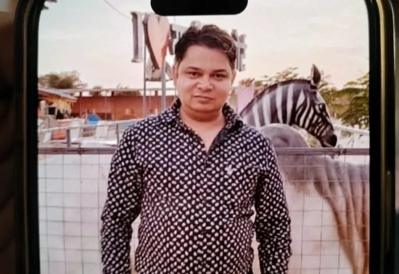 मुरादाबाद : पीतल कारोबारी की चाकू से गोदकर दर्दनाक हत्या, आरोपी ने भी तोड़ा दम