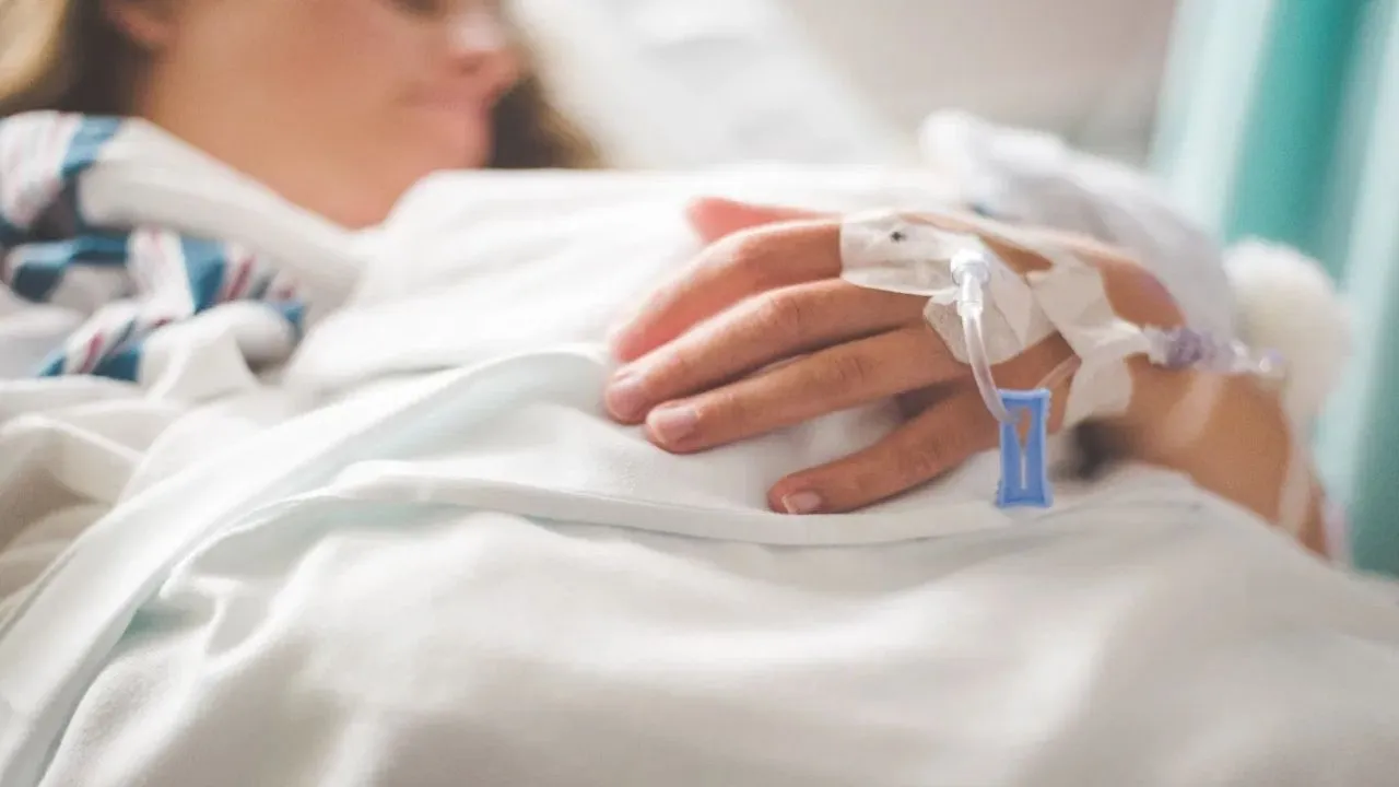 लखीमपुर खीरी: दो महीने से नहीं मिला वेतन, आर्थिक तंगी से परेशान होकर महिला ने की आत्महत्या की कोशिश, अस्पताल में भर्ती