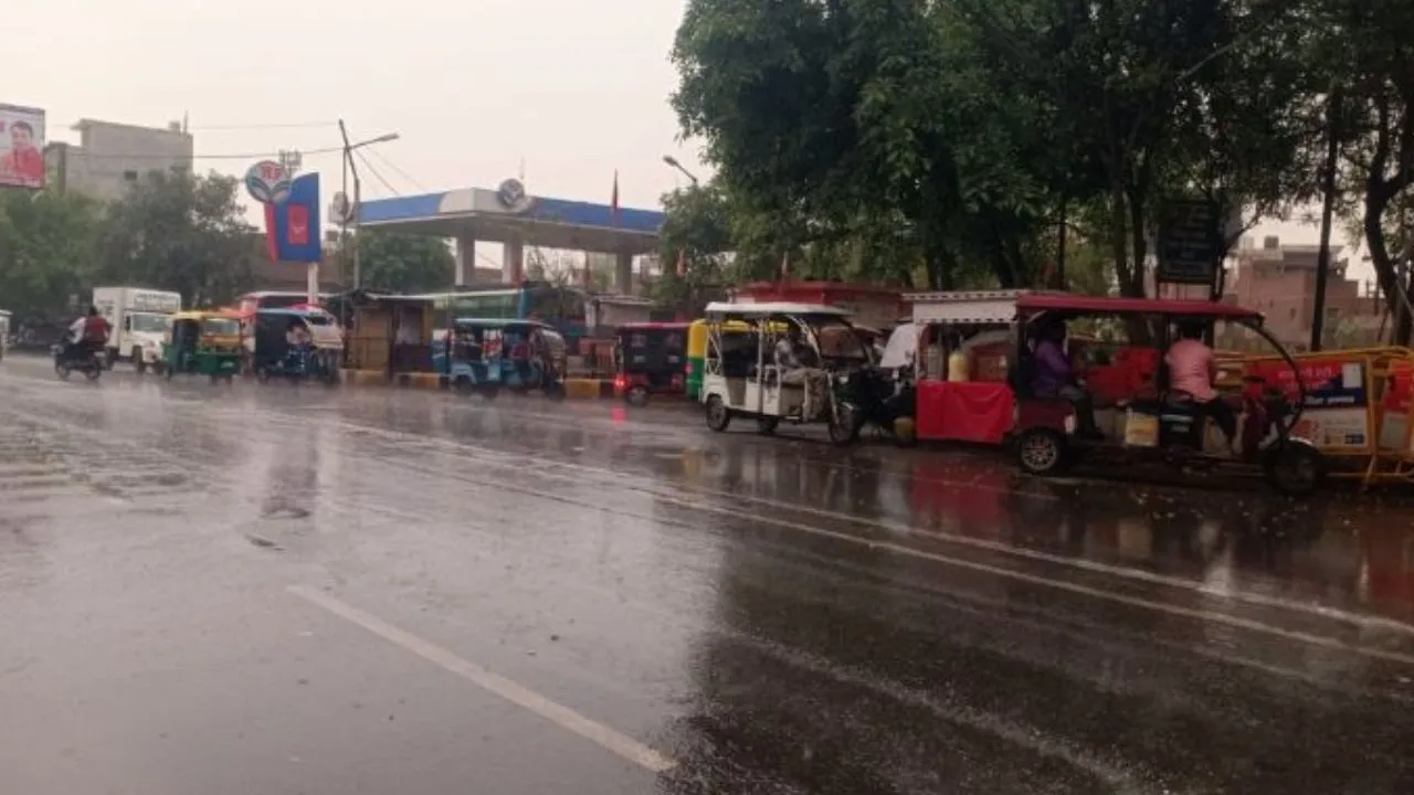 Kanpur: शहर के ऊपर ‘हीट अंबरैला’ से बढ़ी ‘पैची रेन’, वाहनों और एसी के अत्यधिक इस्तेमाल से बदला बारिश का पैटर्न