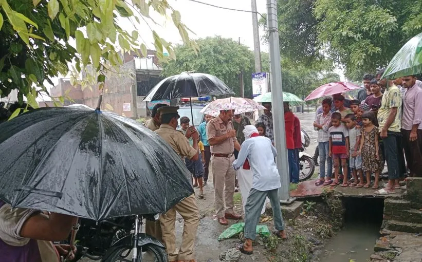 रामपुर: सैफनी के नाले में उतराता मिला नवजात का शव, तफ्तीश में जुटी पुलिस