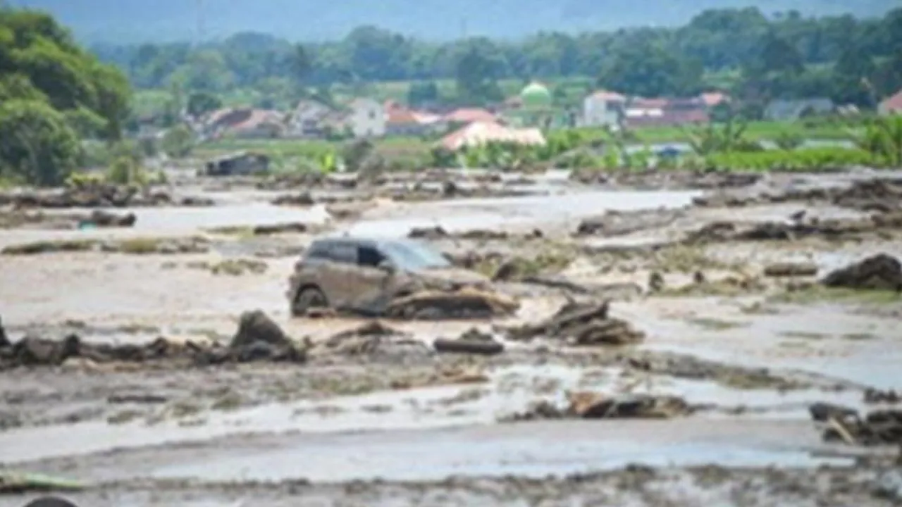 Philippines Flood : फिलीपींस में बाढ़ और भूस्खलन से मरने वालों की संख्या हुई 21 