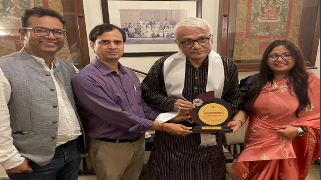 लखनऊ: भारत के प्रथम राष्ट्रपति डॉक्टर राजेंद्र प्रसाद के प्रपौत्र डॉ. अशोक को मिला यह विशेष सम्मान