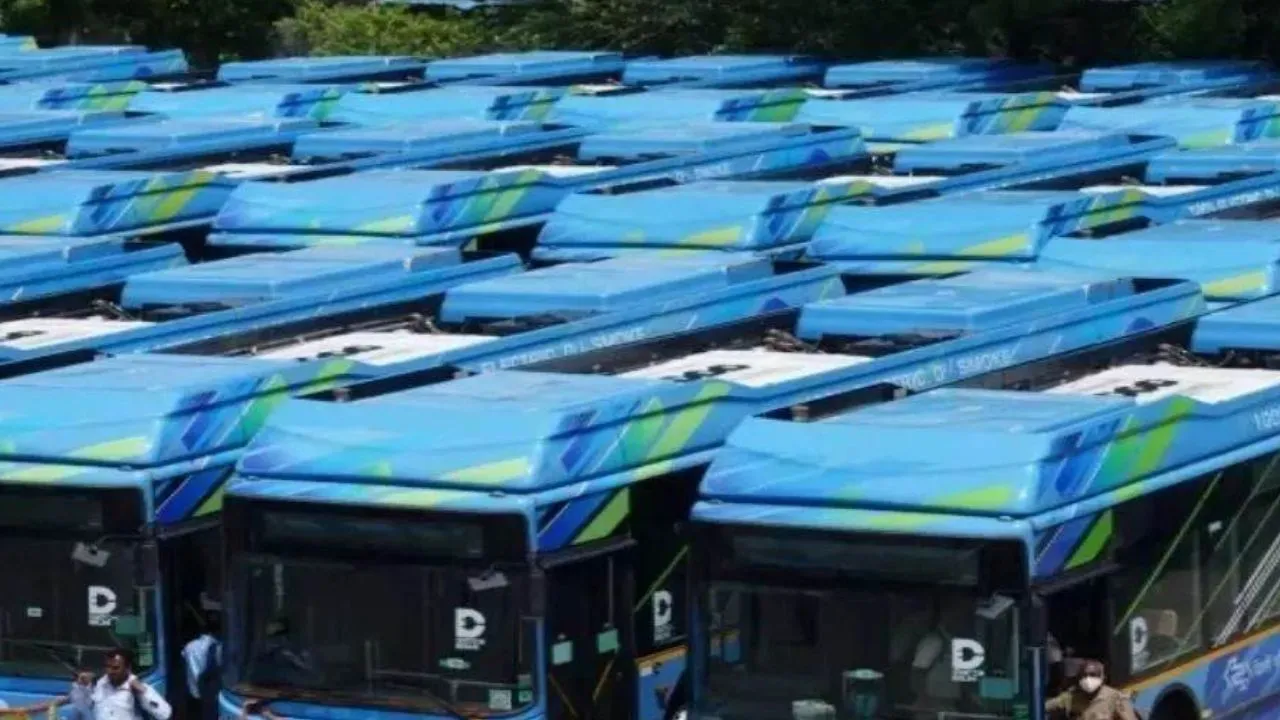 Kanpur: परिवहन मंत्री बोले- अनफिट बसें मिलीं तो ड्राइवर व मालिक पर होगी कार्रवाई, तीन बार चालान तो चौथी बार वाहन का पंजीयन होगा रद... 