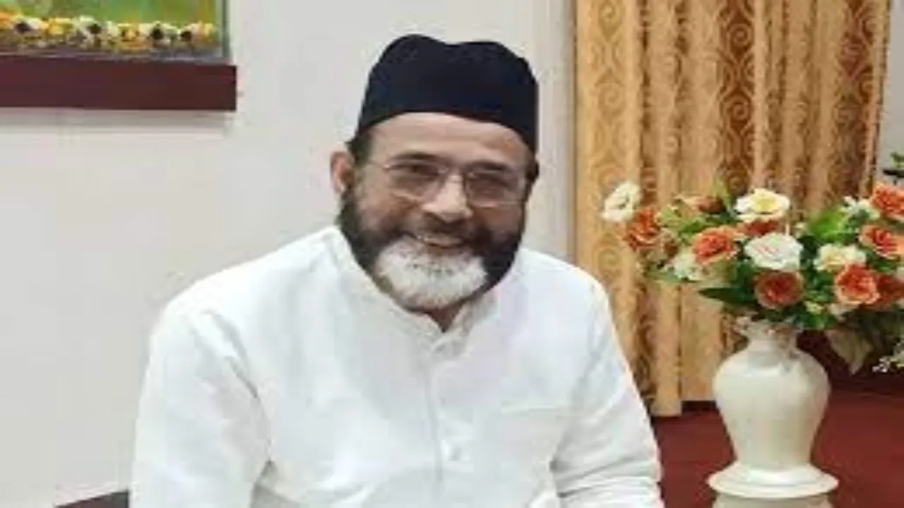 बरेली में हिंदू युवक-युवतितों को इस्लाम में शामिल करके, मुस्लिम लड़के-लड़कियों से शादी कराएंगे मौलाना तौकीर रजा 
