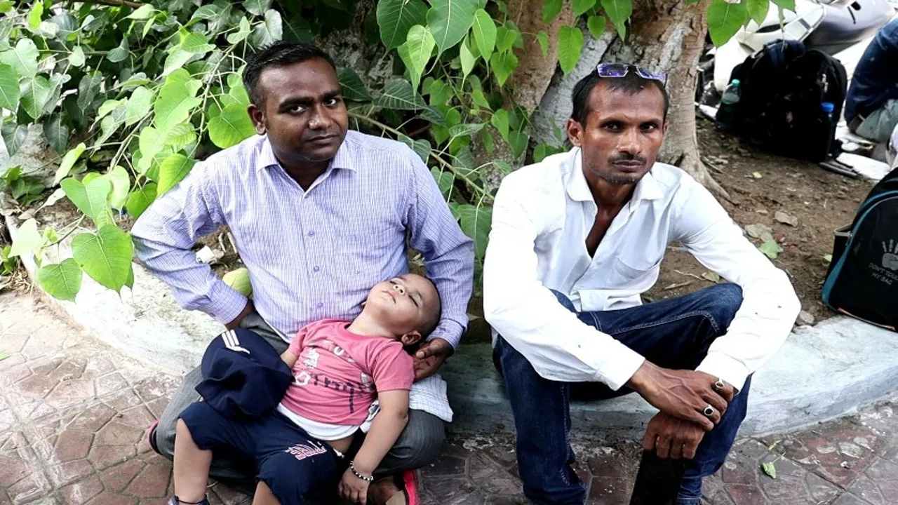 लखनऊ माध्यमिक शिक्षा निदेशालय पर LT ग्रेड शिक्षक अभ्यर्थियों का प्रदर्शन (2)