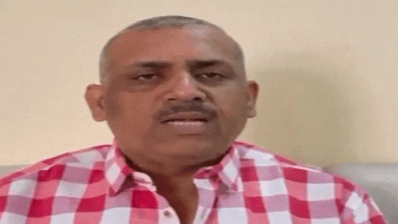 Kanpur: सीसामऊ उपचुनाव से पहले सपा नेताओं में जुबानी जंग; पार्टी जिलाध्यक्ष पर भड़के विधायक अमिताभ, बोले ये...