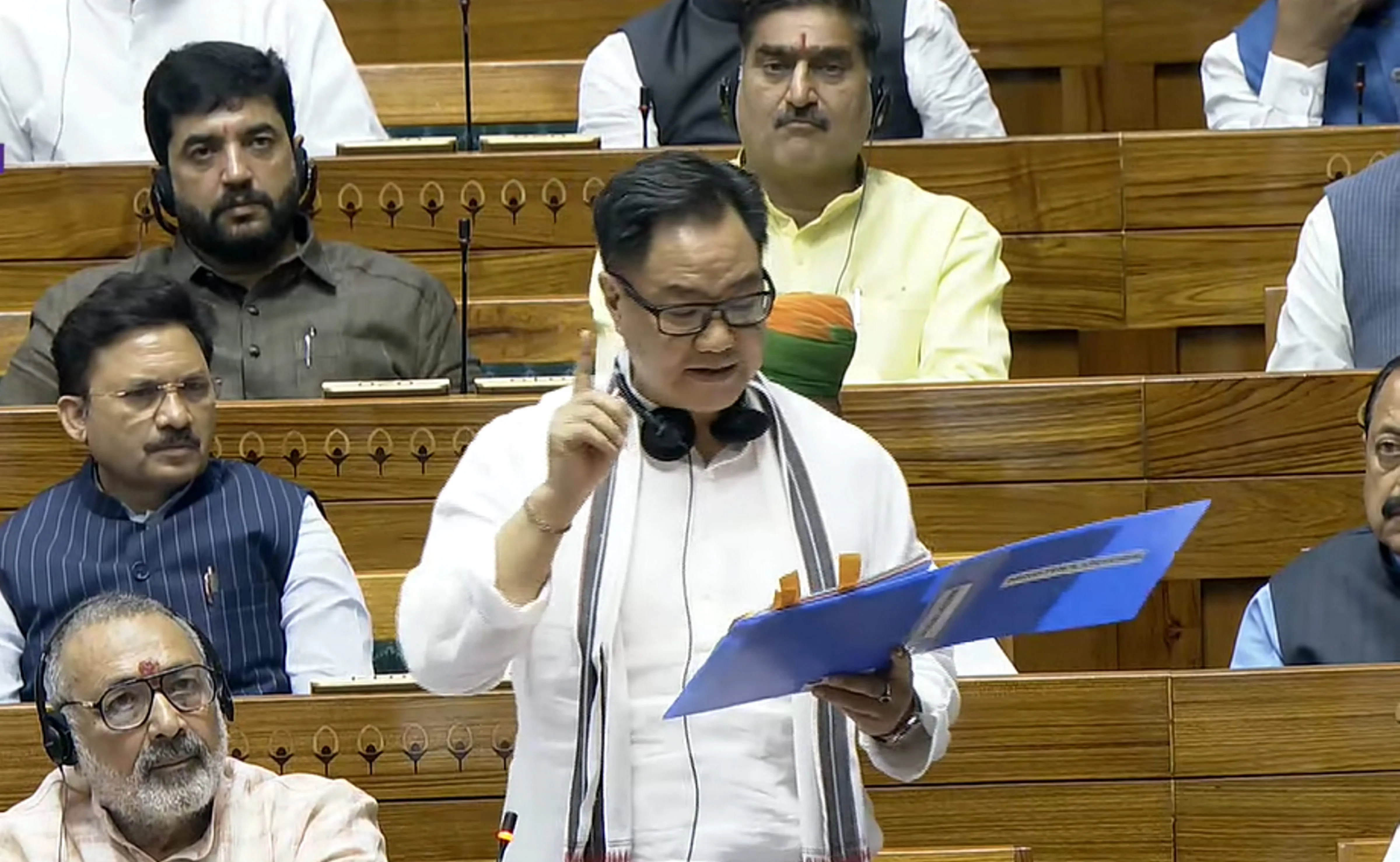 'सबको हक देने के लिए है वक्फ संशोधन विधेयक', बोले रिजिजू...विपक्ष पर जमकर बरसे