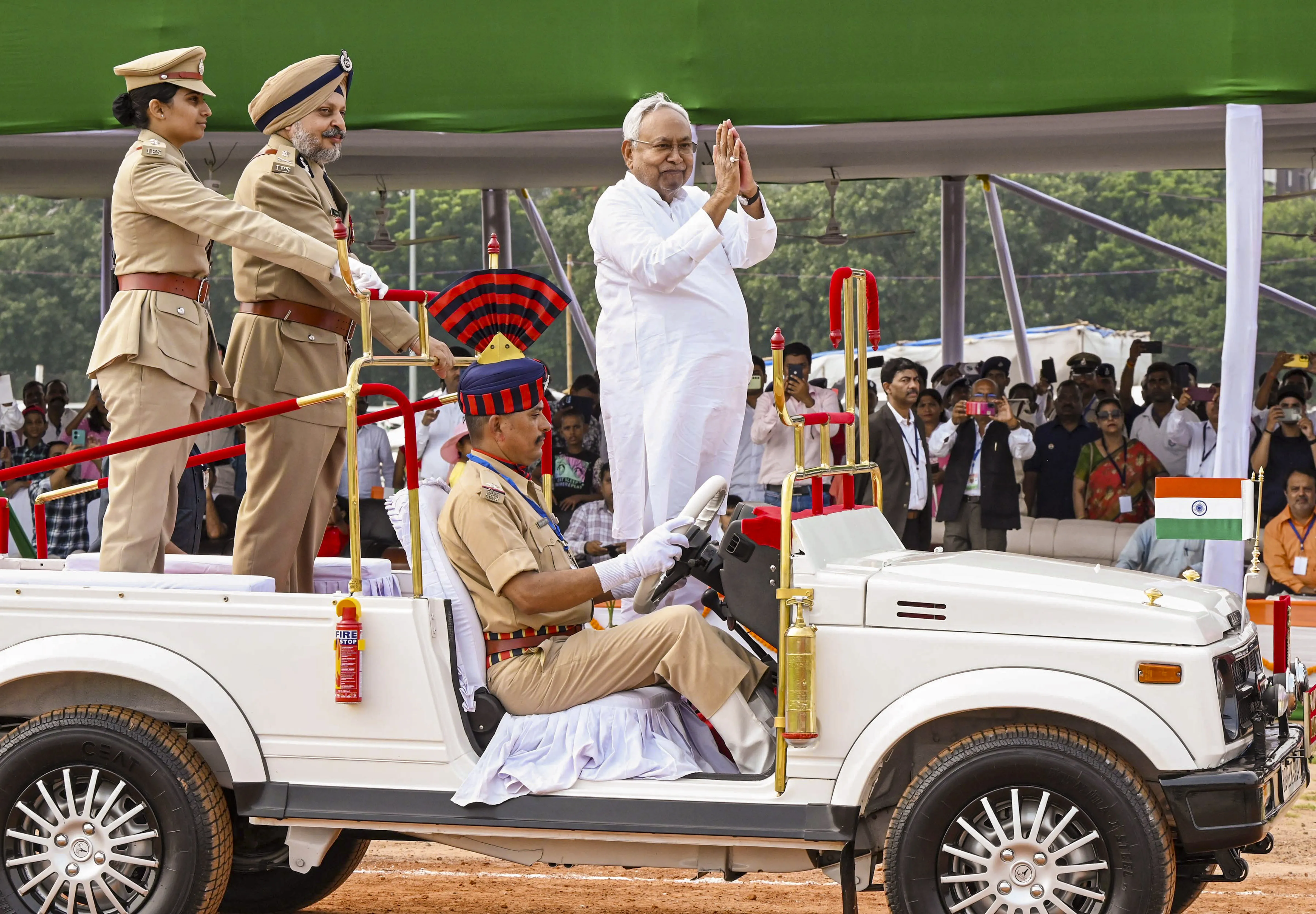 नीतीश कुमार ने बनाया नया रिकॉर्ड, बिहार में अबतक सबसे अधिक बार झंडा फहराने वाले बने सीएम 