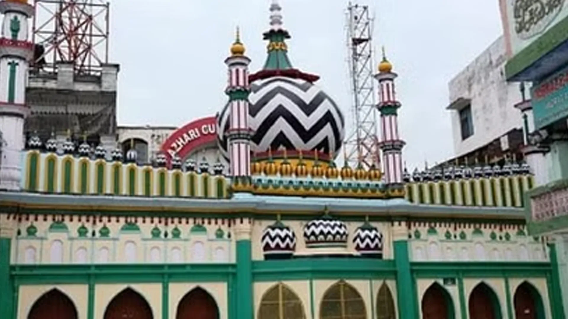 बरेली: उर्स-ए-रजवी पर नेक पहल, मुफ्त ऑपरेशन और छात्रों को फ्री कोचिंग