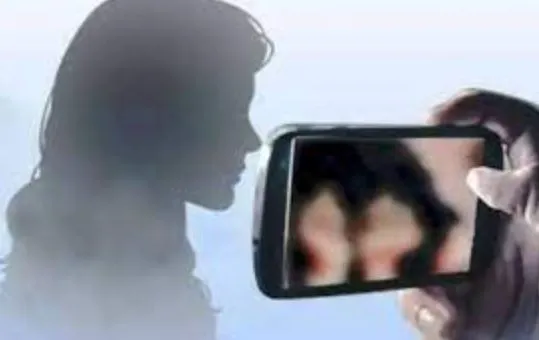 रुद्रपुर: अर्ध बेहोशी की हालत में युवती की खींची अश्लील फोटो