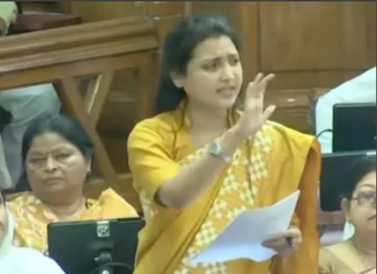 जौनपुर: डॉ. रागिनी के सवालों का जवाब नहीं दे सके औद्योगिक मंत्री