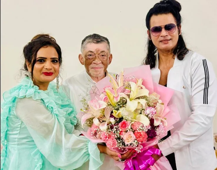 राज्यपाल संतोष गंगवार से मिले एक्टर मुकेश जे भारती, बोले- बरेली और झारखंड के लिए ये काफी खुशी के पल 