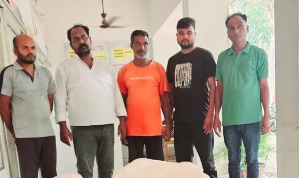 प्रयागराज: STF ने अंतरराज्यीय तस्कर गिरोह के पांच सदस्यों को पकड़ा, डेढ़ करोड़ का गांजा बरामद