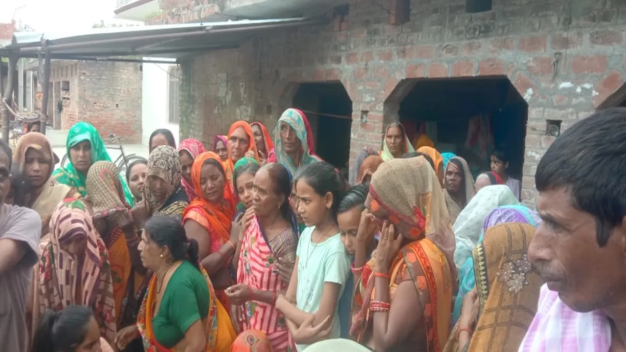 रायबरेली: पंखे से लटकता मिला युवक की शव, परिजनों में कोहराम 