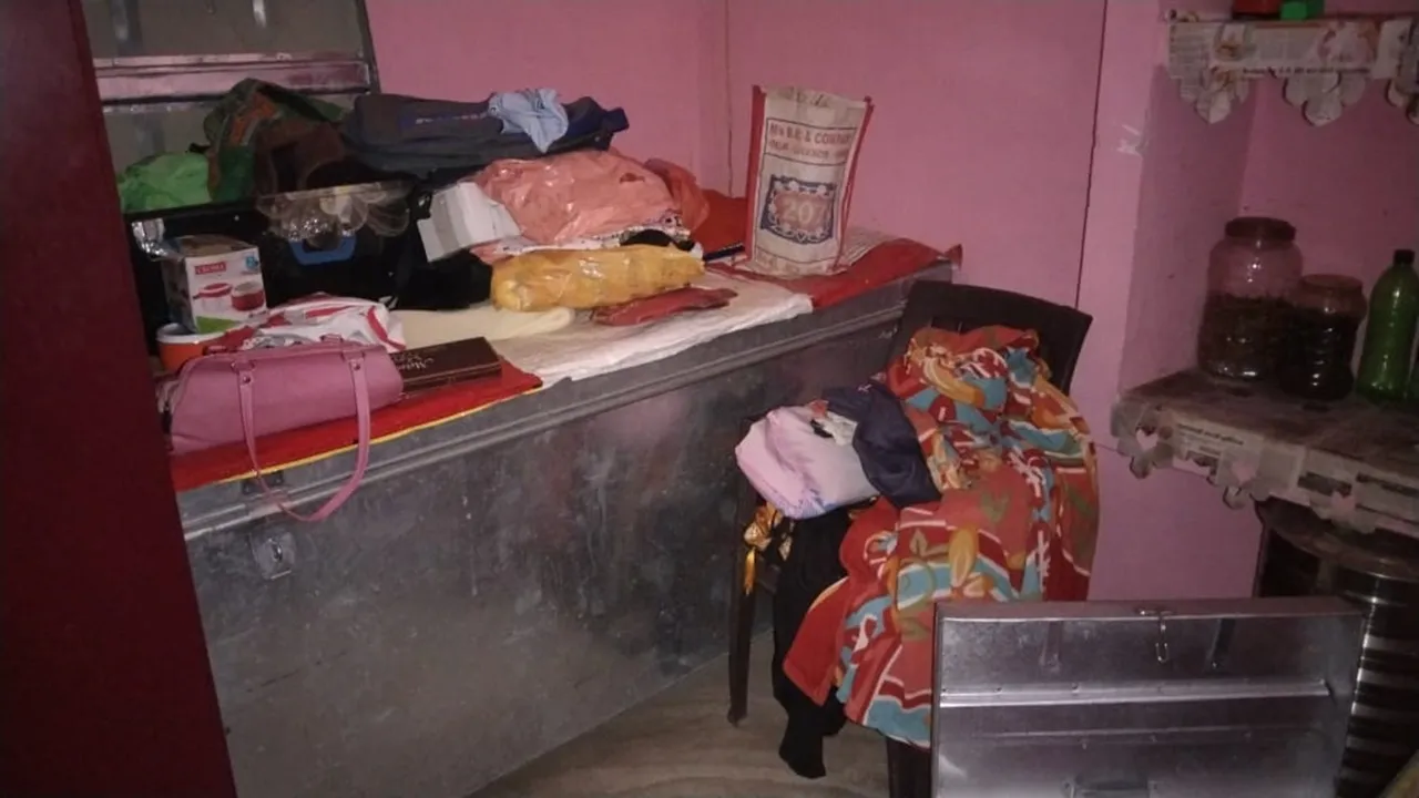 सीतापुर: संदना में घर से शातिर चोरों ने चार लाख का माल समेटा