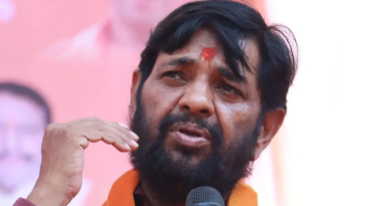 पूर्व केंद्रीय मंत्री कौशल किशोर का मुख्यमंत्री से सिफारिश का पत्र वायरल, मचा हड़कंप, जानें क्या है सच्चाई