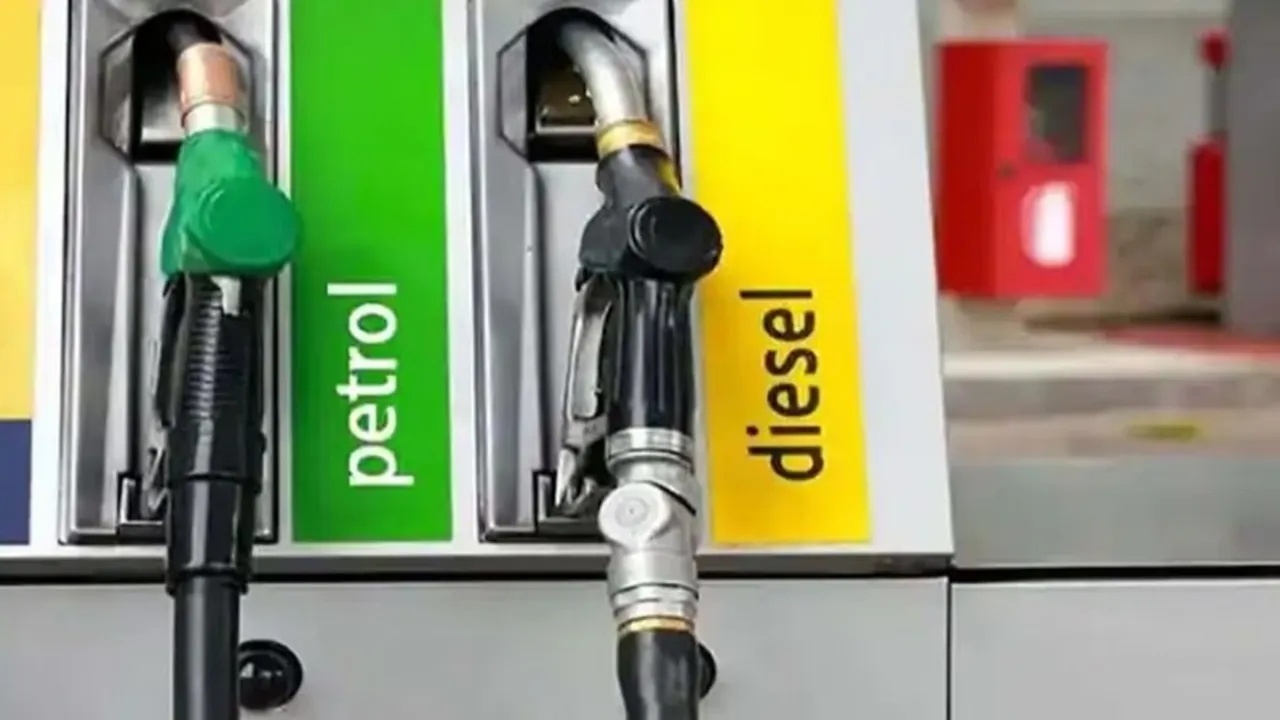 Petrol-Diesel Price: कच्चे तेल के दामों में भारी गिरावट, जानें आज क्या हैं पेट्रोल और डीजल की कीमत 