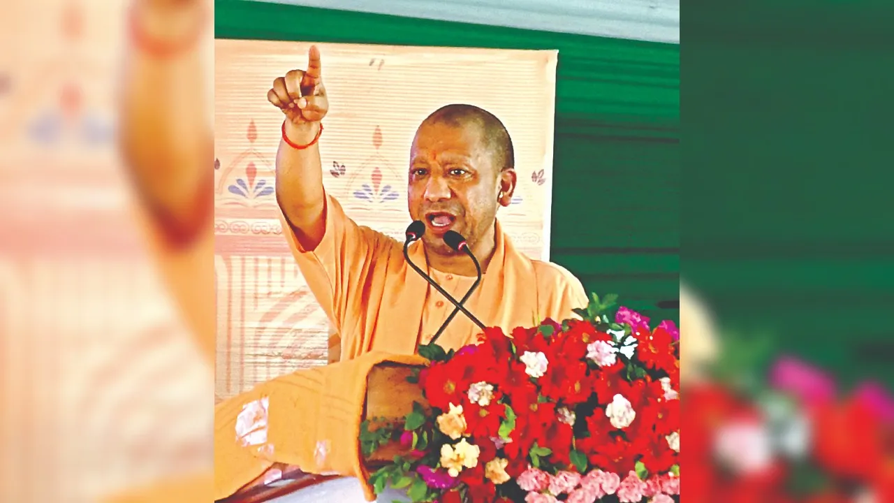 Kanpur: सीएम योगी बोले- ई-रिक्शा को अलग-अलग रंग देकर रूट तय करें, नाबालिग चालकों पर हो कार्रवाई 