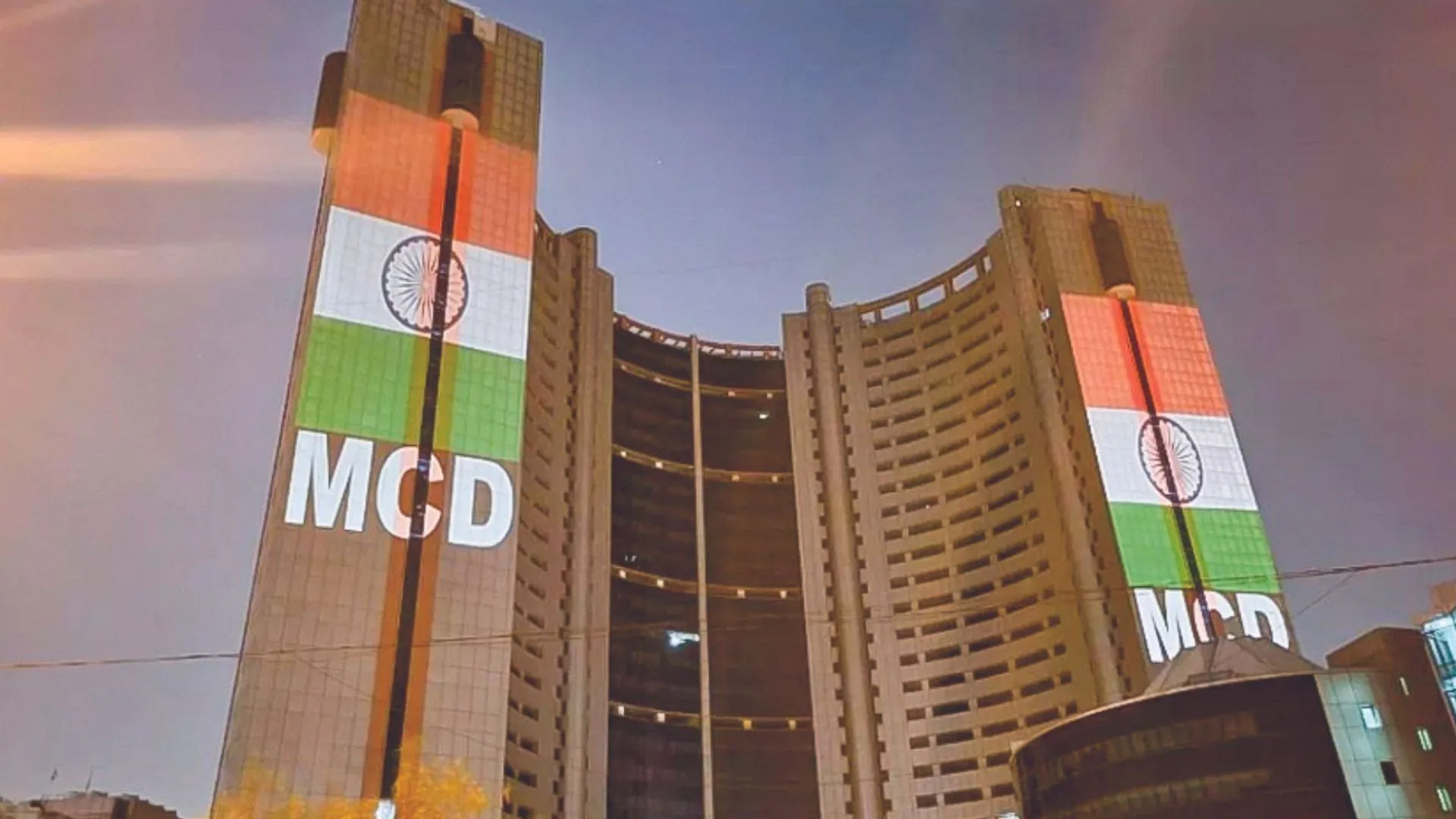 MCD ने 25 अवैध बेसमेंट किए सील, 17 मालिकों को कारण बताओ नोटिस किया जारी 