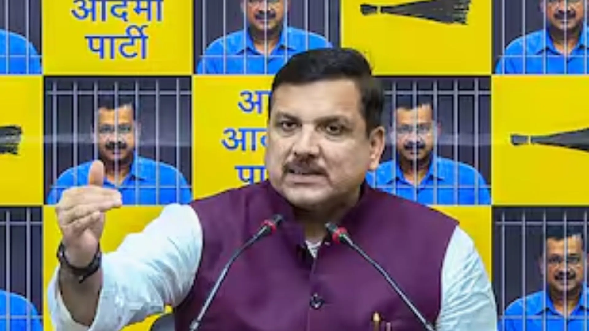 सुल्तानपुर: आप सांसद संजय सिंह समेत पांच के खिलाफ गिरफ्तारी वारंट जारी, जानिए पूरा मामला 