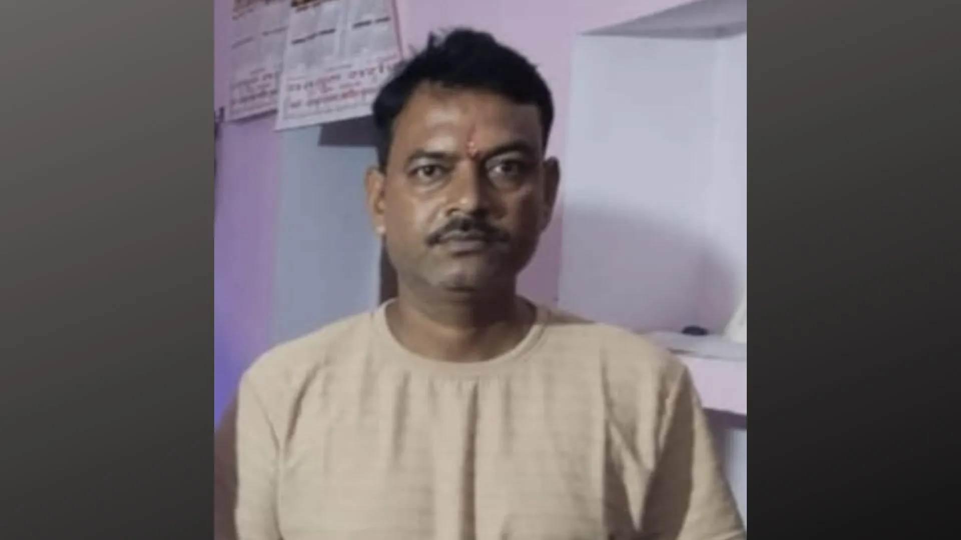 अयोध्या: रात में जन्माष्टमी मनाया, सुबह लाइसेंसी बंदूक से गोली मार की आत्महत्या