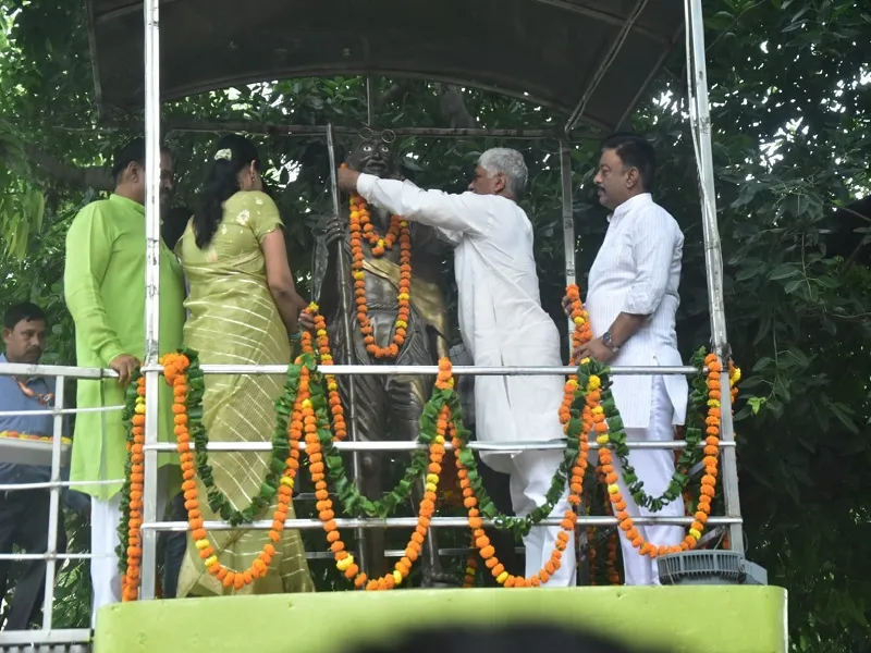 मुरादाबाद : काकोरी कांड के 100 वर्ष पूरे होने पर मनाया शताब्दी समारोह, शहीदों को किया नमन...साइकिल रैली भी निकाली