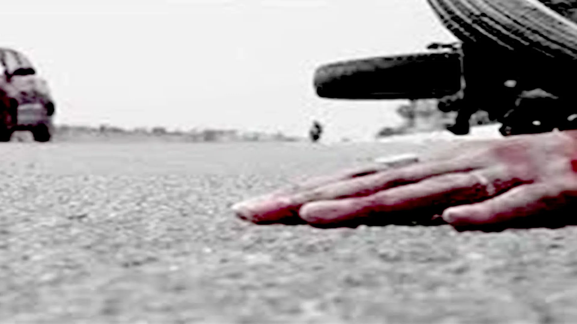 लखीमपुर खीरी: आंधी मोड़ बना हादसों का प्वाइंट...अब ट्रक की टक्कर से बाइक सवार की मौत